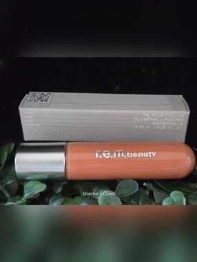 r.e.m. beauty On Your Collar Plumping Lip Gloss - Waterfalls - NIB​